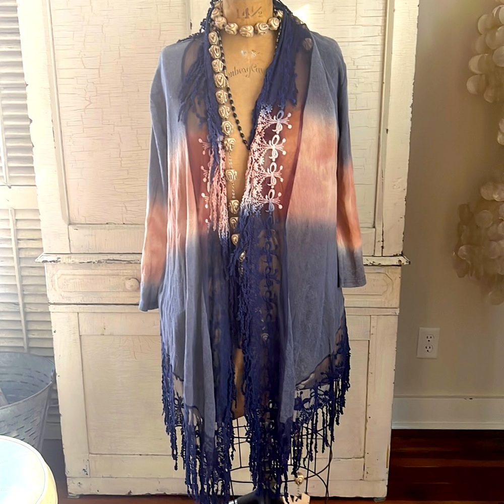 Gimmicks by BKE Cardigan BOHO